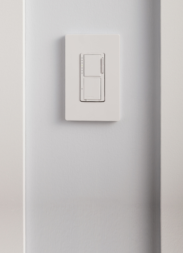 Wireless Remote Control 3 Outlet Plug On OFF Electrical Grounded Wall  Switch White - Hubs & Switches - New York, New York, Facebook Marketplace