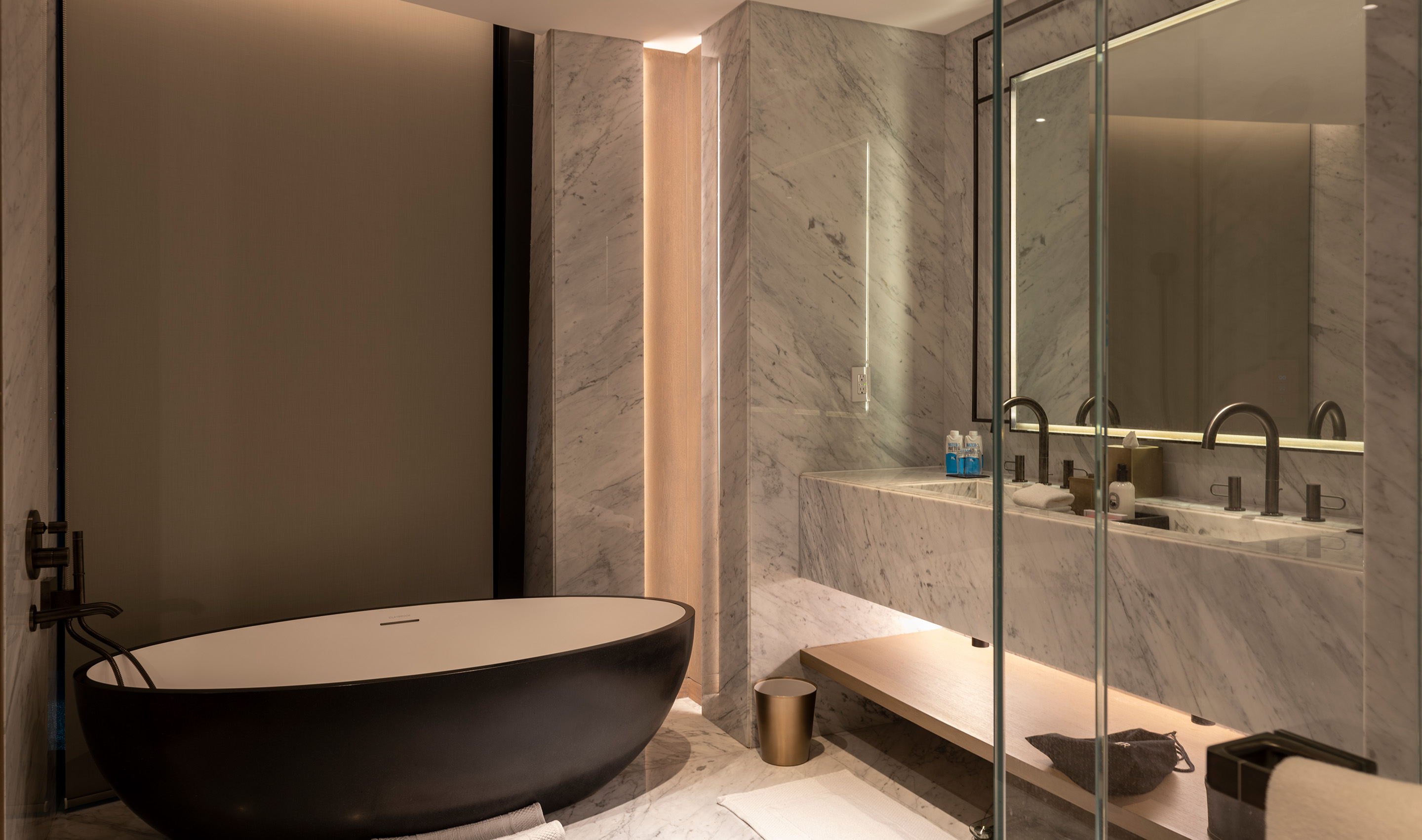 A Mexico hospitality Guest Room with Lutron myRoom XC. Photo © Jaime Navarro