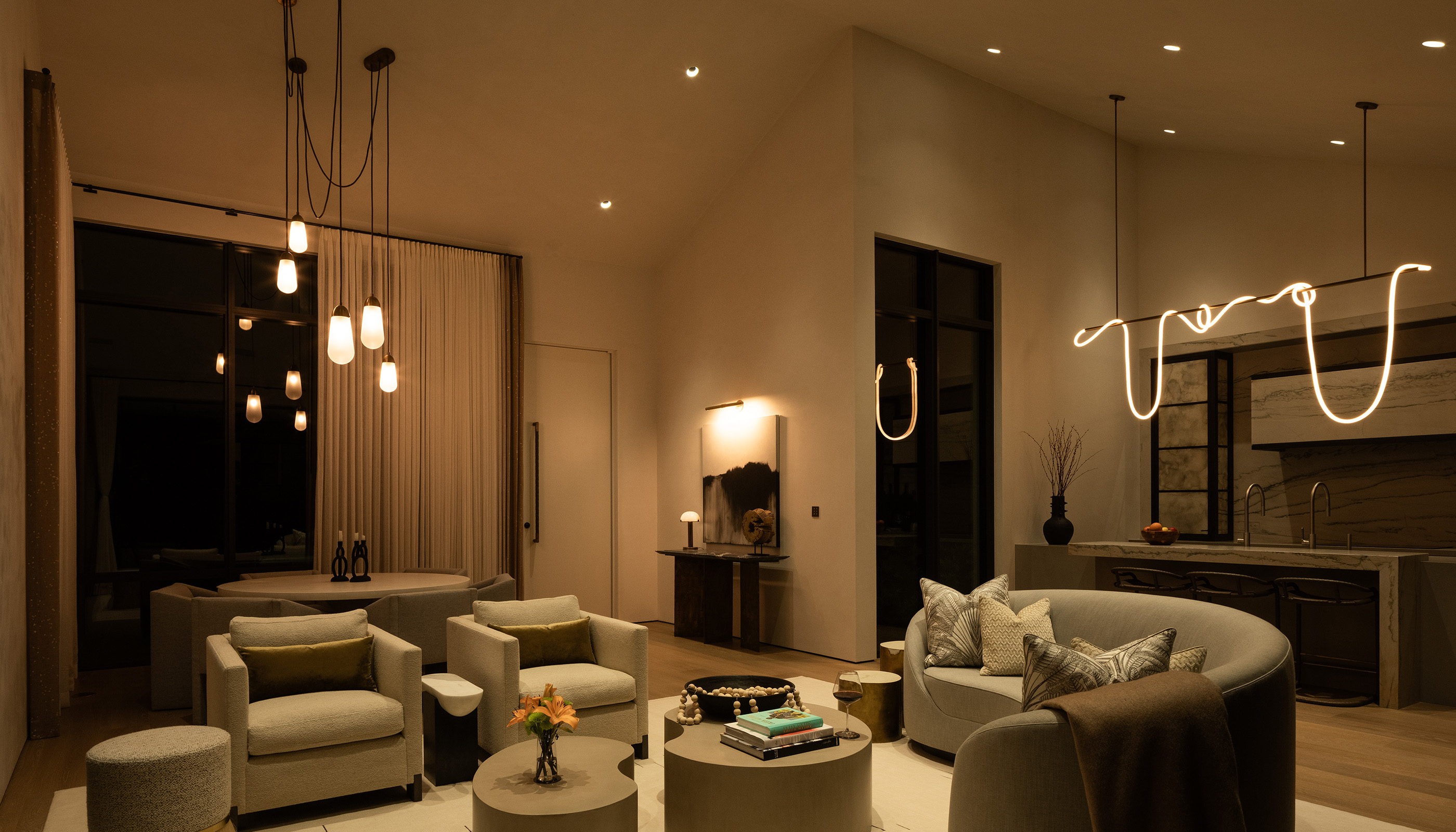 An Austin residential living room with Lutron Ketra lights, Alisse, Keypads & Remotes, HomeWorks