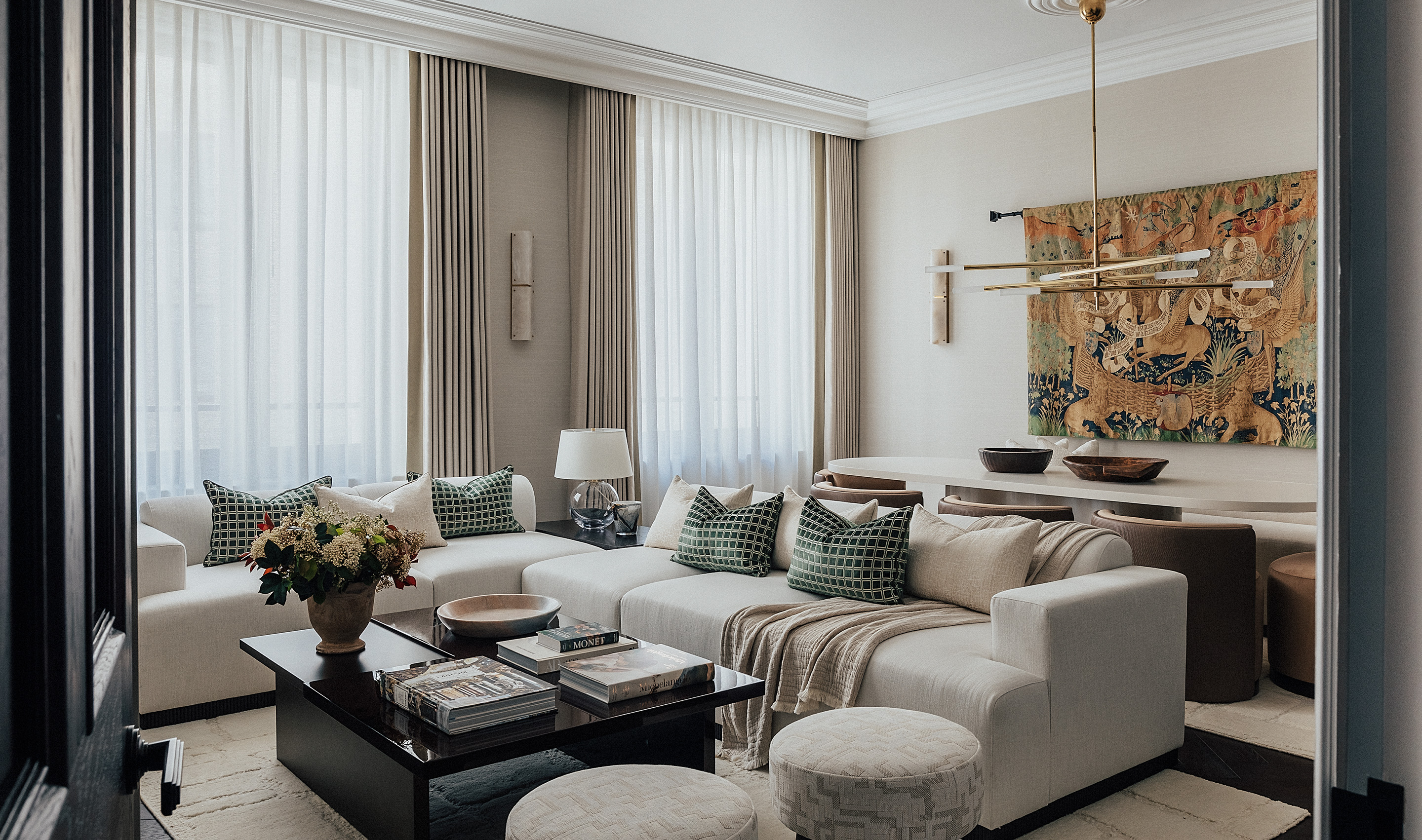 A London hospitality residence with Lutron drapery & HomeWorks