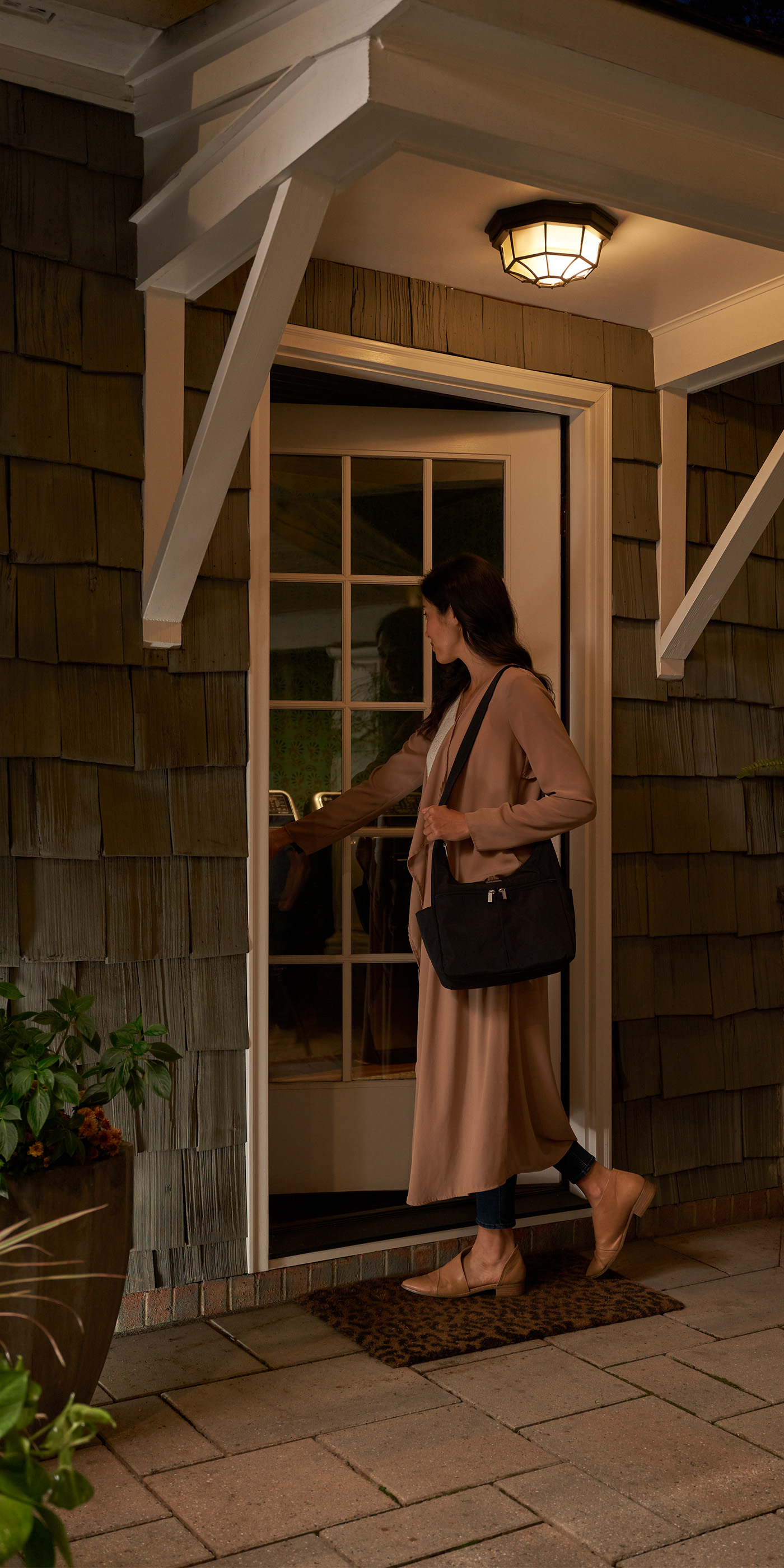 A Southeast private residence Outdoor with Lutron Caséta