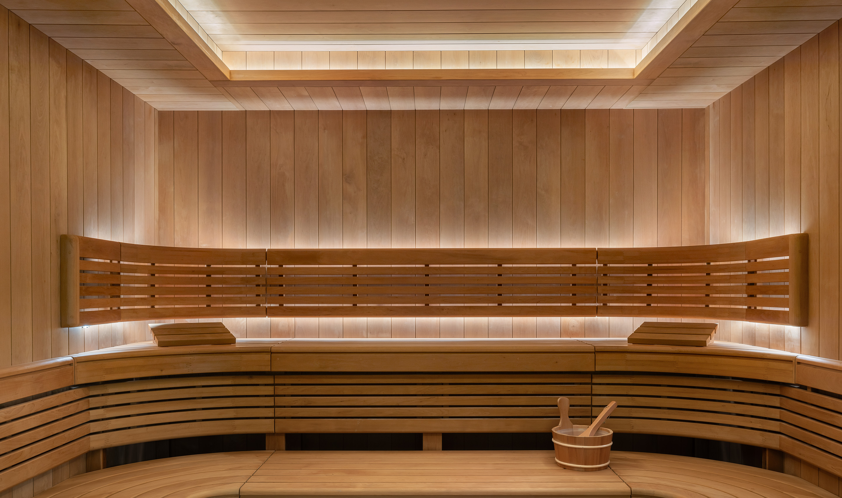 A London hospitality gym & spa with Lutron Quantum. Photography John Athimaritis