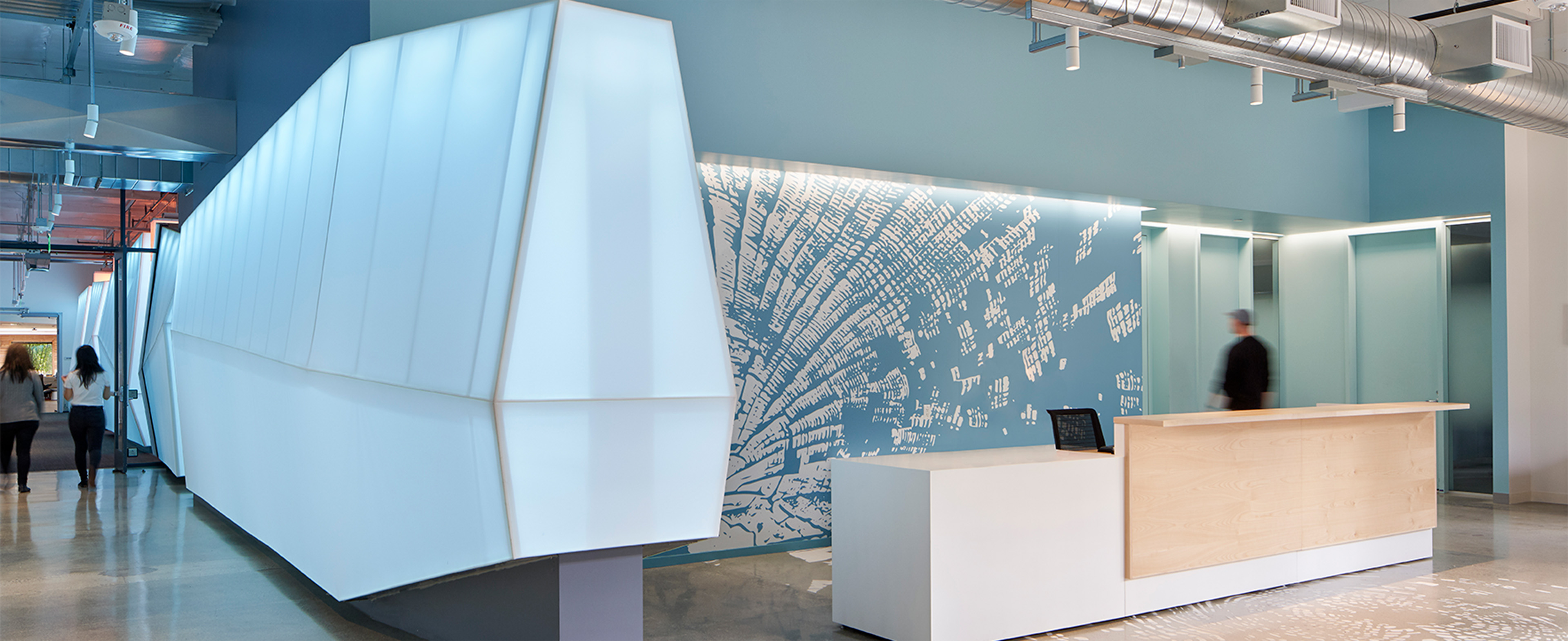 front-desk-shorebird-campus-07