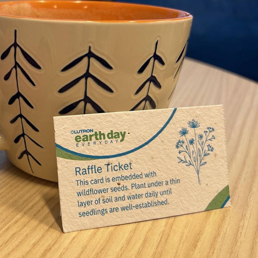 lutron_sustainability_bringMug_02_306x400_x2_d