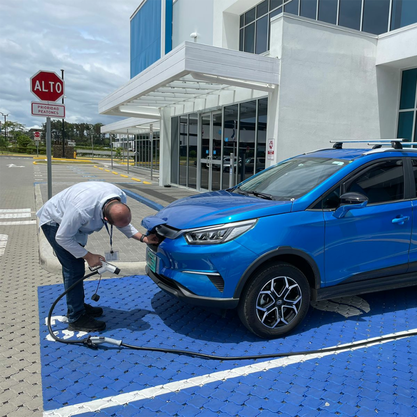 2025267853-electric-car