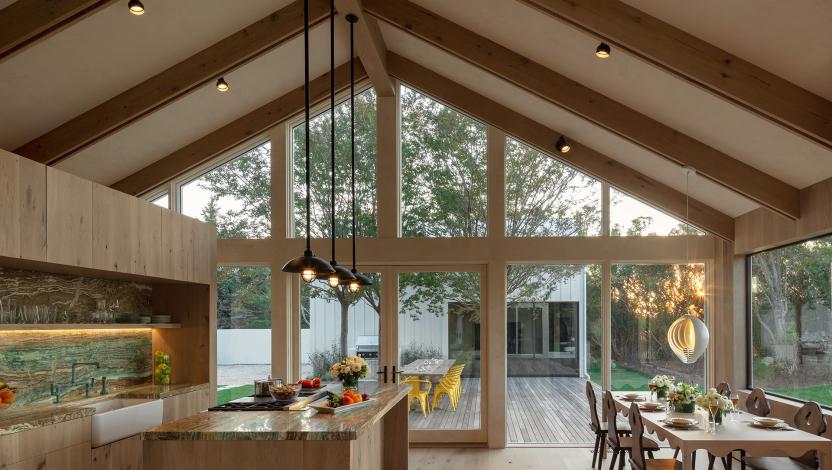 kitchen-east-hampton-with-dining-room