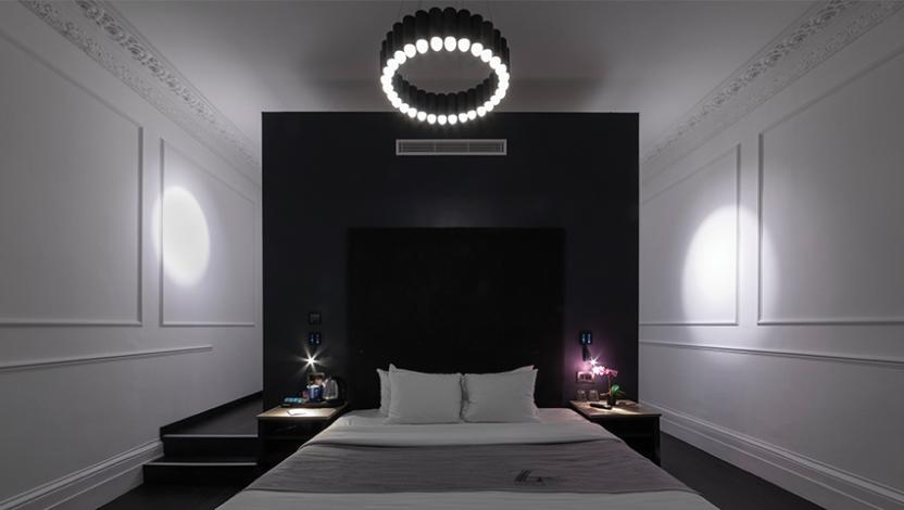 Z Hotel Room