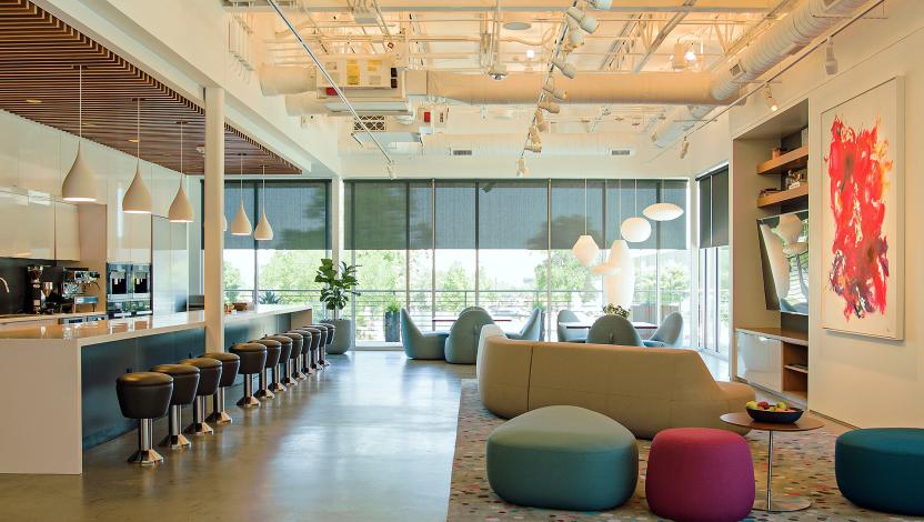pubspc-ketra-hq-seating-area-warm-scene