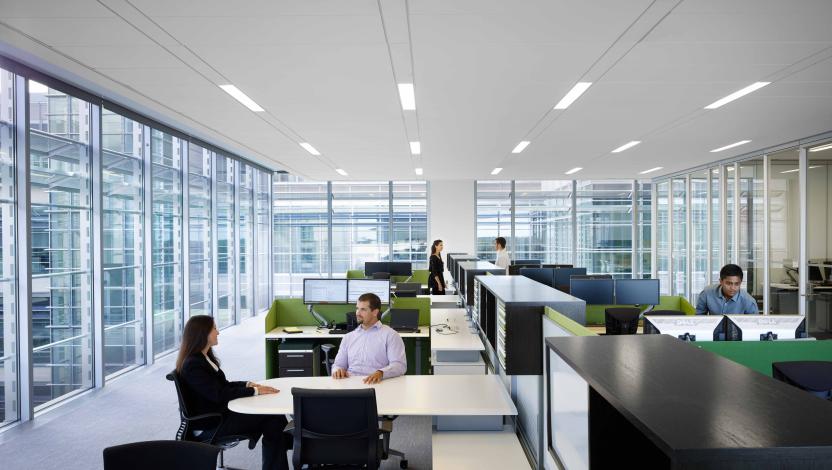 OffSpc_Exxon_Windows-and-Black-Desks