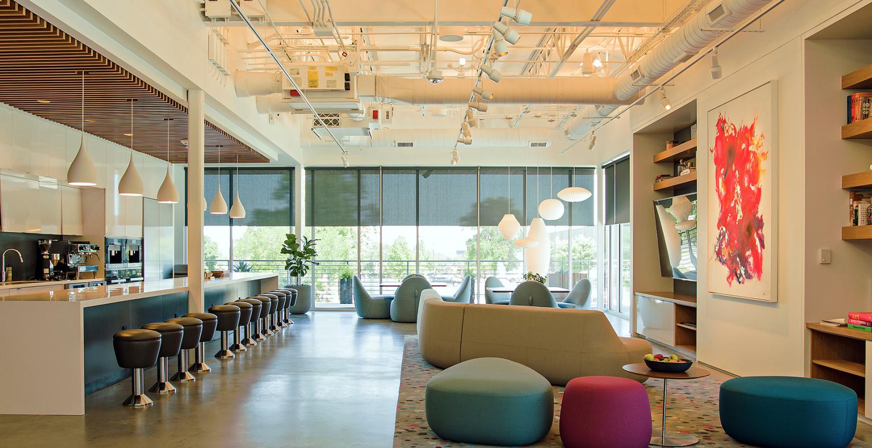 pubspc-ketra-hq-seating-area-warm-scene