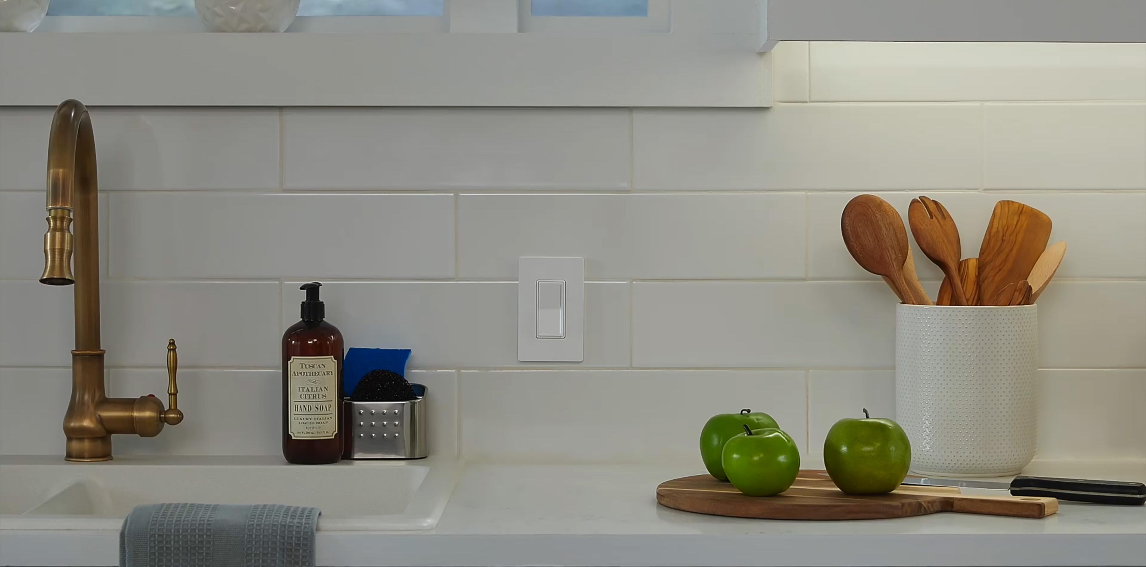 controls-wallplates-and-accessories-still-1