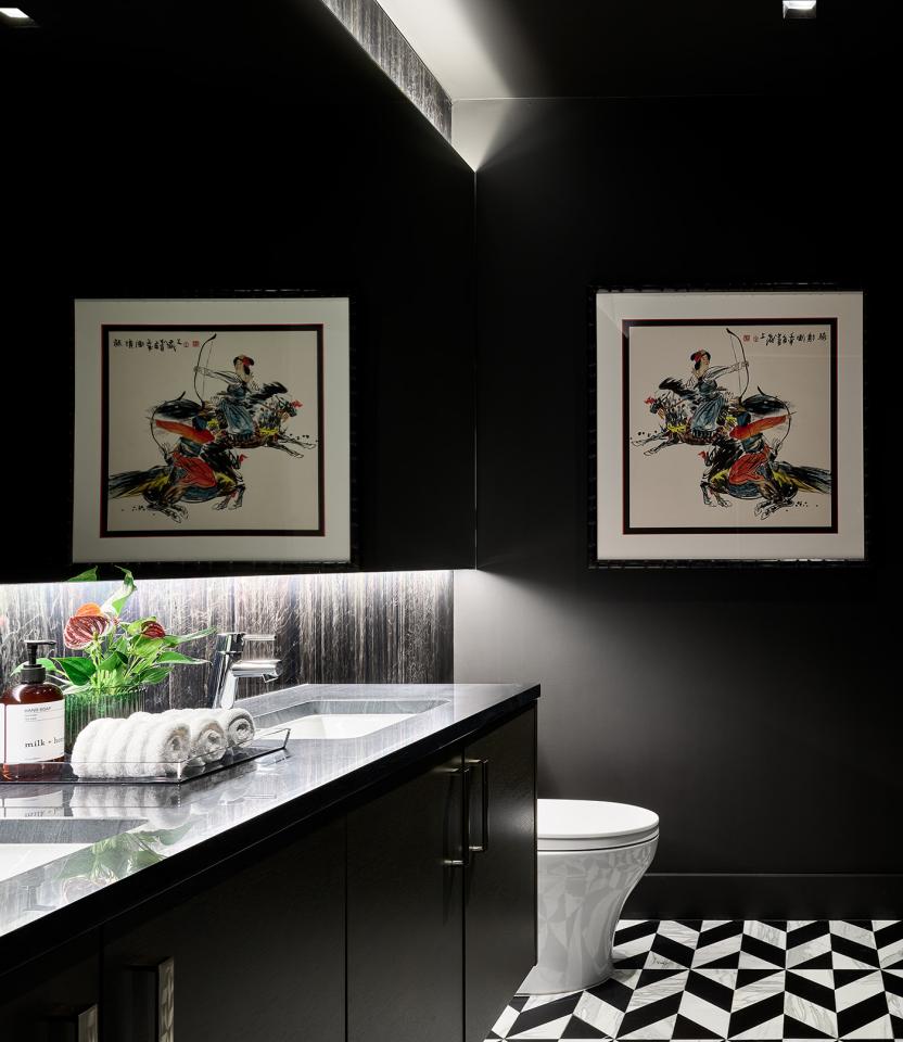 An Austin residential bathroom with Lutron Ketra lights and HomeWorks