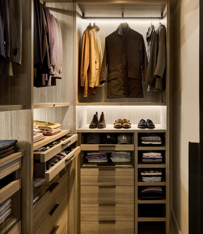 An Austin residential bedroom with Lutron Ketra lights.