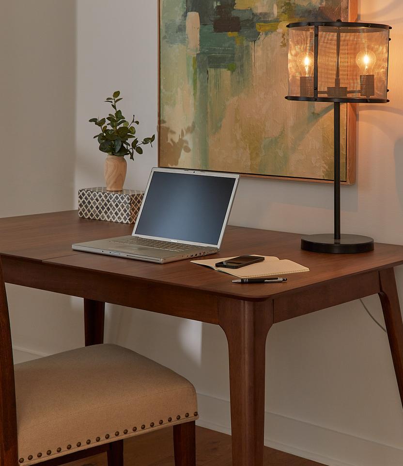 A Southeast private residence home office  with Lutron Caséta & Smart Plugs