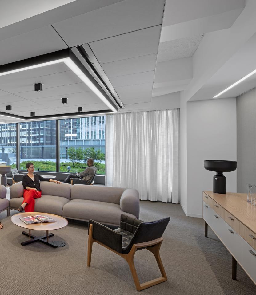 A New York City commercial meeting room with Lutron roller shades. Photo © Eric Laignel LLC