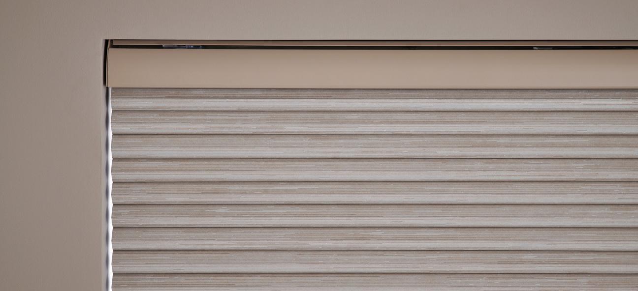 detail-arch-honeycomb-22-kyoto-stone-headrail-flipped-20250114-184058