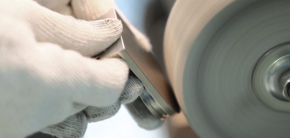 palladiom-bracket-buffing-wheel-a4015919-cmyk-0724-edit