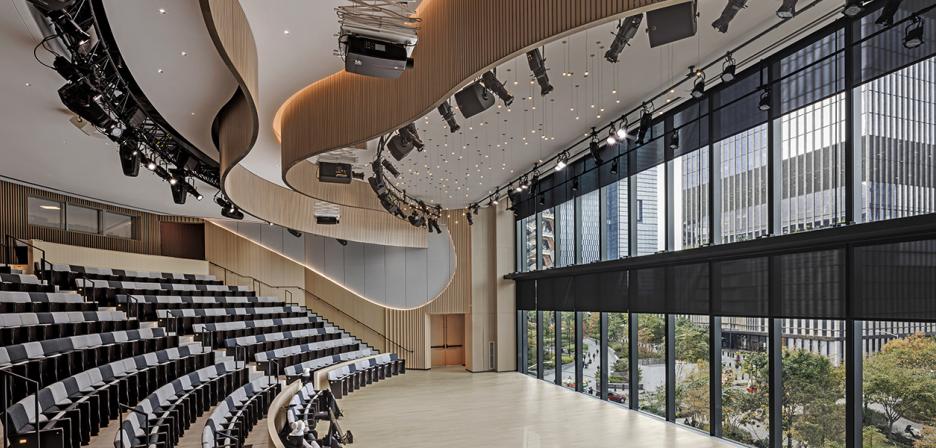 lutron_sustainability_tabSliderCarousel_01_1296x600_x1_d