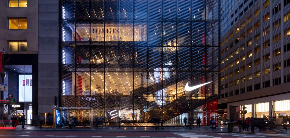retail-exterior-nike-hoi-04
