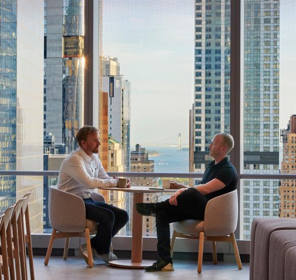 office-sitting-area-som-new-york-with-people