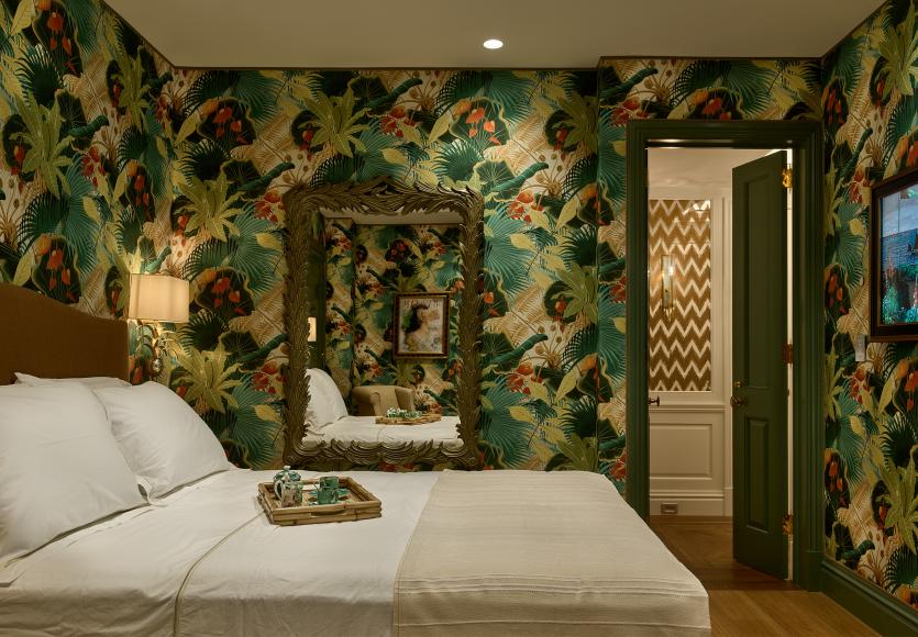 bedroom-with-wallpaper-ritz-tower-30.jpg