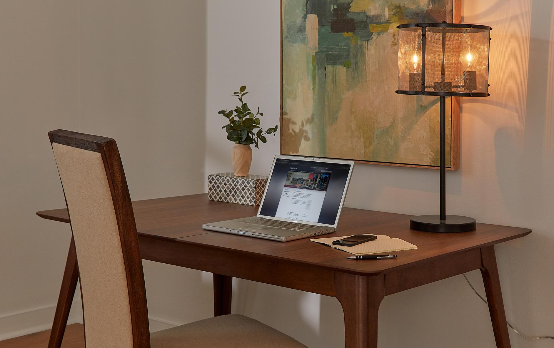 great-room-retail22-desk