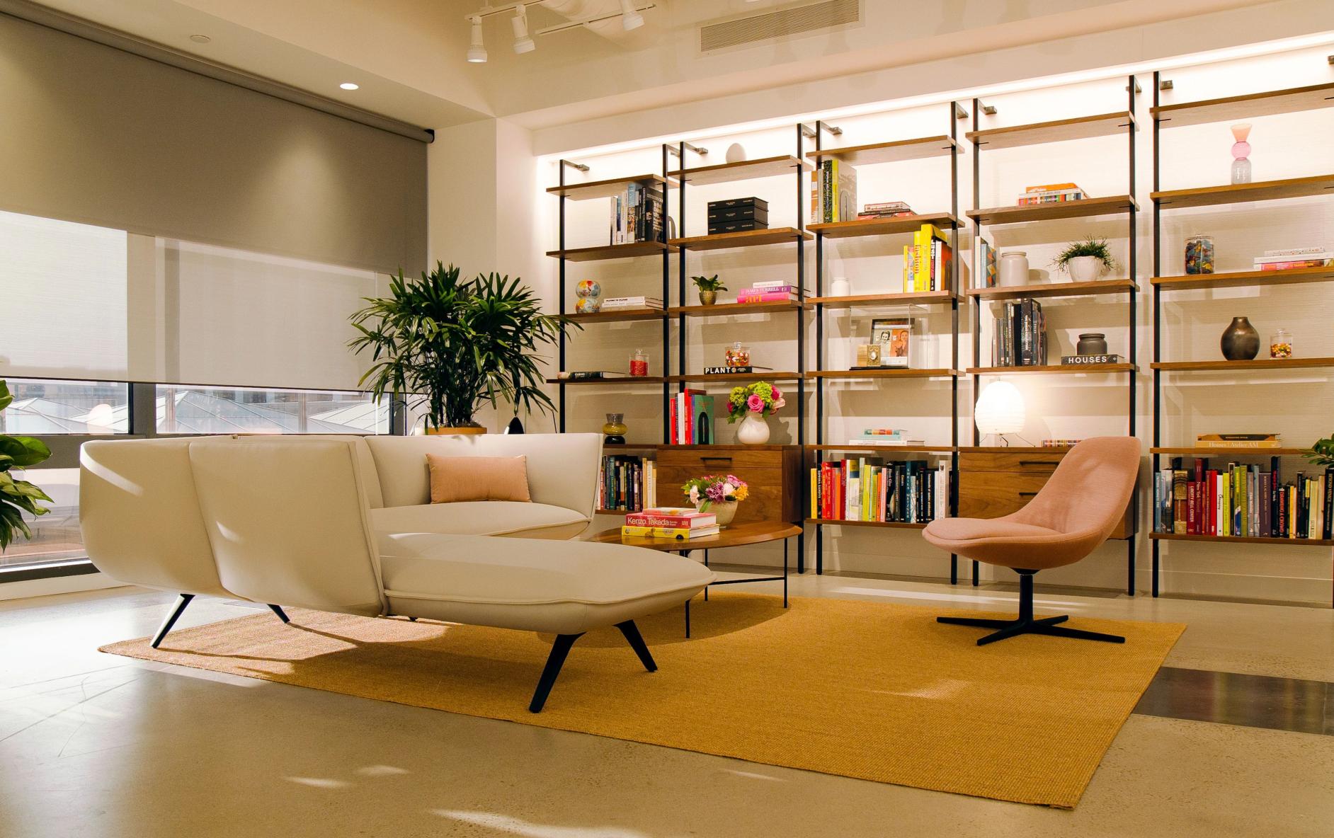 Ketra G2 linear luminaire used in a sitting room.