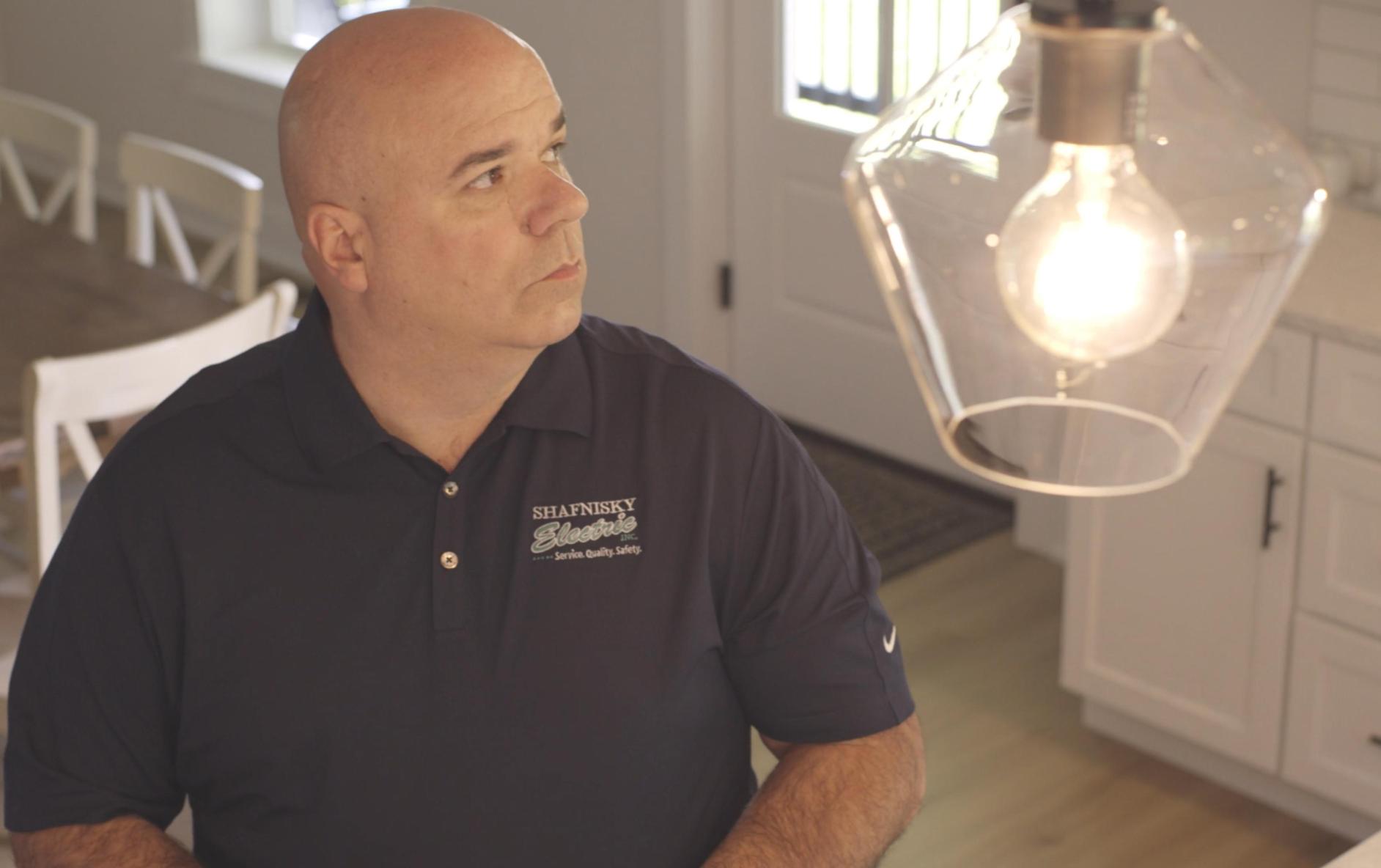 Video showing how Pros win with smart lighting control